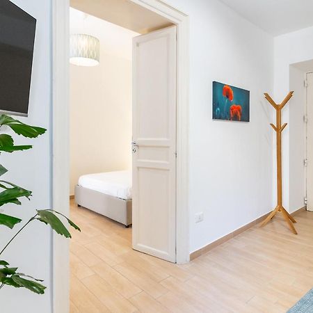 Four Luxury Apartment Palermo Exterior photo